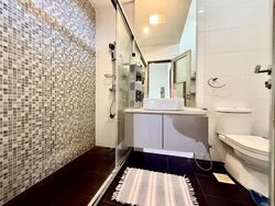 Golden Hill Estate (D19), Terrace #613040421